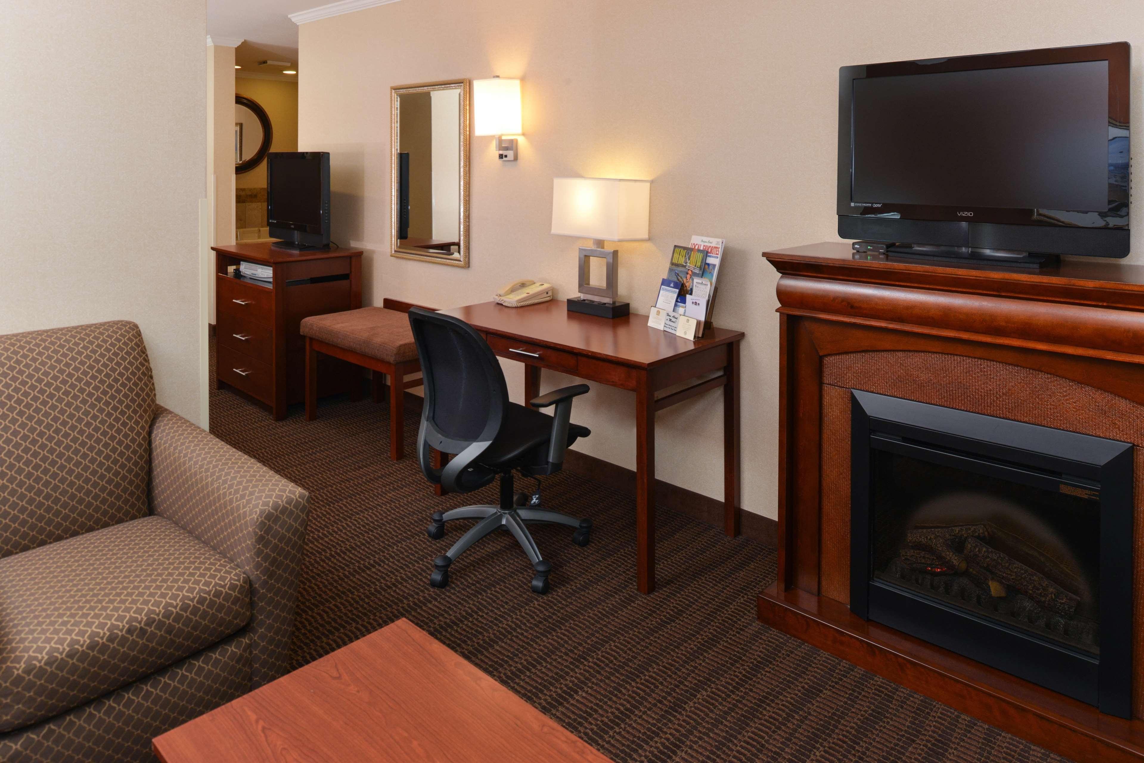 Best Western Plus Landmark Inn Lincoln City Exterior photo
