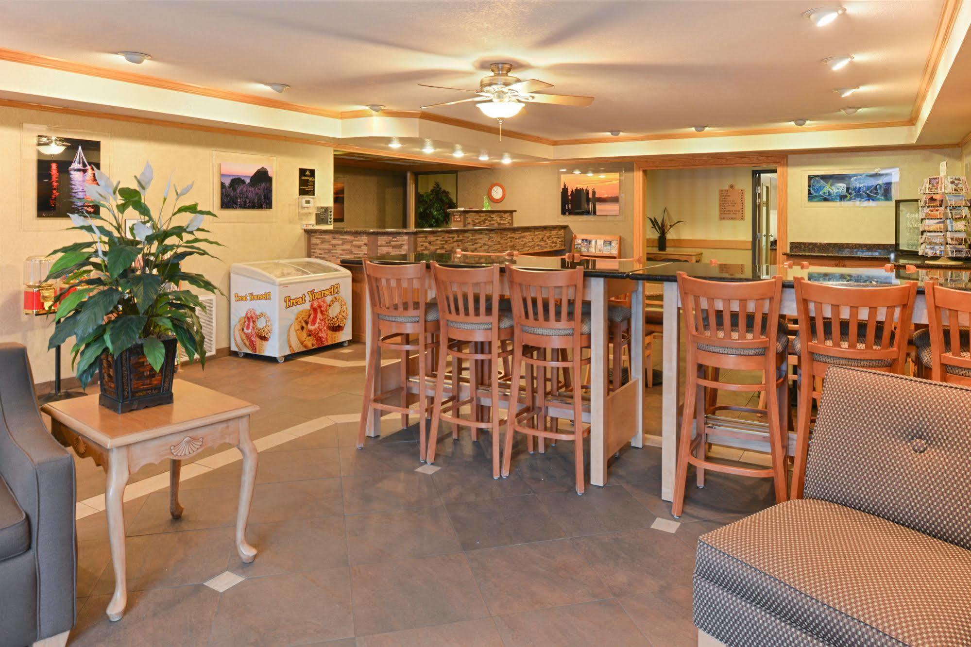 Best Western Plus Landmark Inn Lincoln City Exterior photo